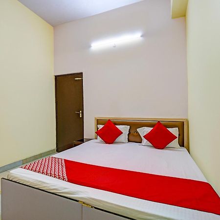 Hotel O Aj Star Hotel Faridabad Bagian luar foto