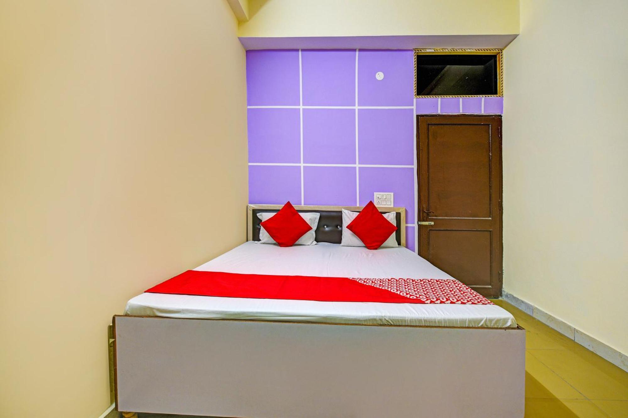 Hotel O Aj Star Hotel Faridabad Bagian luar foto